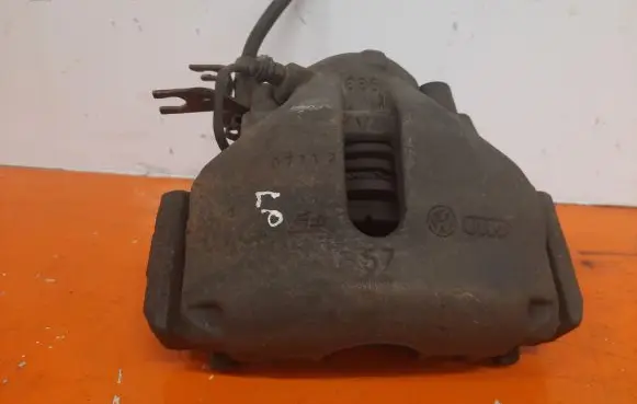 Audi A4 S4 B6 8E 8H Front brake caliper 886