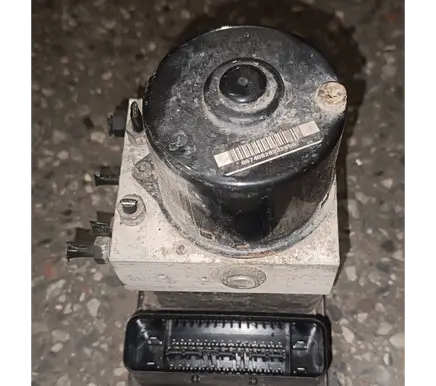 Volkswagen Golf IV ABS Pump 1c0907379m 1j0614517j