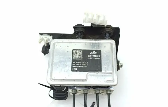 Nissan Navara D23 ABS Pump 476605JU0A 28517402003 06210922563
