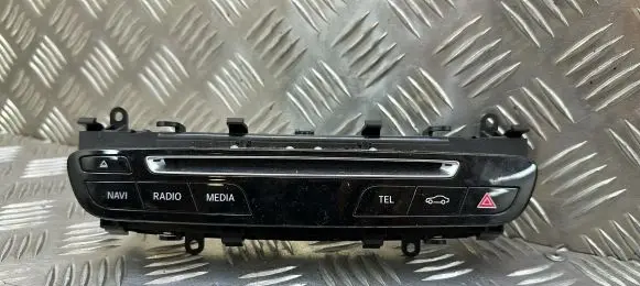 Mercedes-Benz C W205 Head unit multimedia control A2059055201