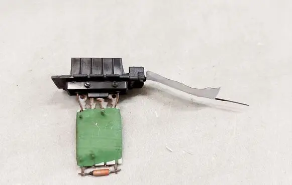 Fiat Grande Punto Heater blower motor/fan resistor