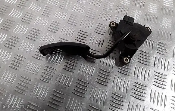 Renault Megane II Accelerator throttle pedal 8200153268