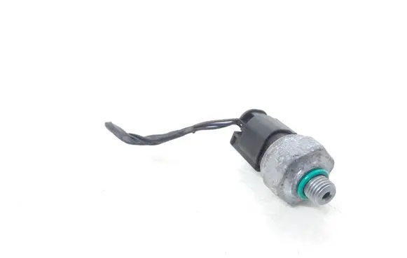 BMW 3 F30 F35 F31 Air conditioning (A/C) pressure sensor 9181464