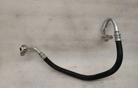 Volvo S90, V90 Air conditioning (A/C) pipe/hose 31497391