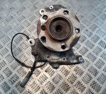 BMW 7 E65 E66 Front wheel hub spindle knuckle 5753462