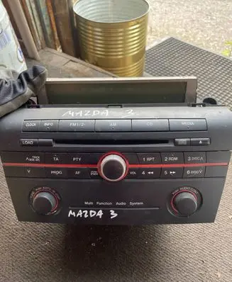 Mazda 3 I Radio/CD/DVD/GPS head unit 14794008
