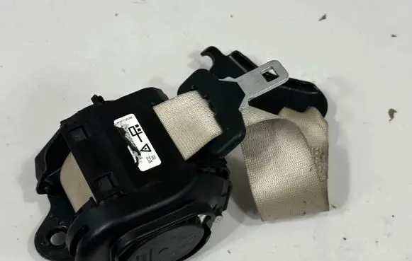 BMW X6 F16 Front seatbelt 7384676 62799462