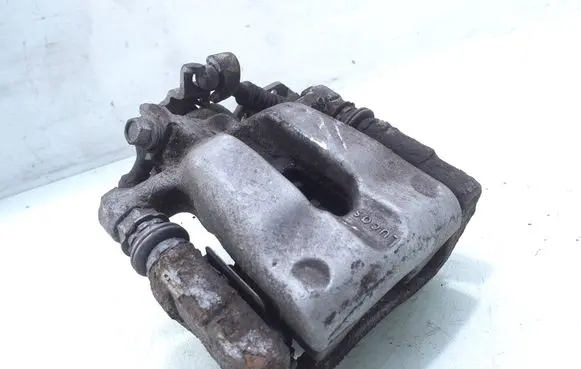 Opel Meriva A Rear brake caliper