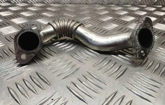 Volkswagen Touran II EGR valve line/pipe/hose 03P131521A