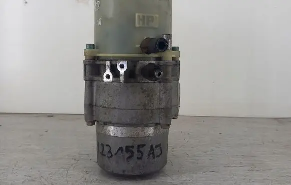 Volkswagen Polo IV 9N3 Power steering pump 6QO42315AJ