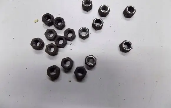 Suzuki SX4 Wheel nut cap/cover 