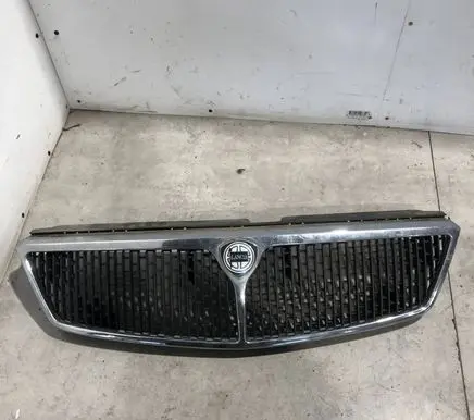 Lancia Dedra Front grill 670700001