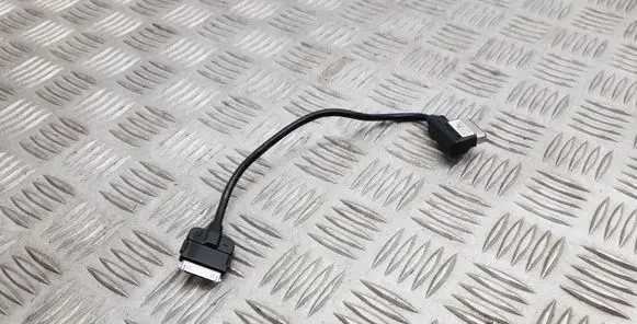 Audi A4 S4 B8 8K iPod connector socket 4F0051510K