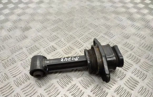 Engine mount bracket