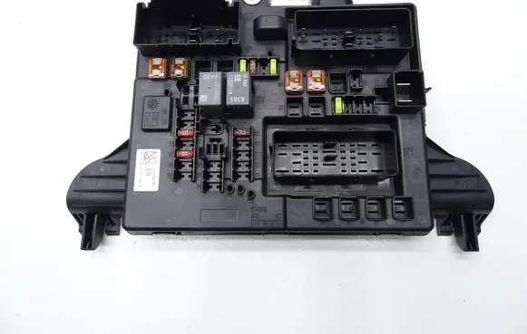 Opel Insignia A Comfort/convenience module 13485563