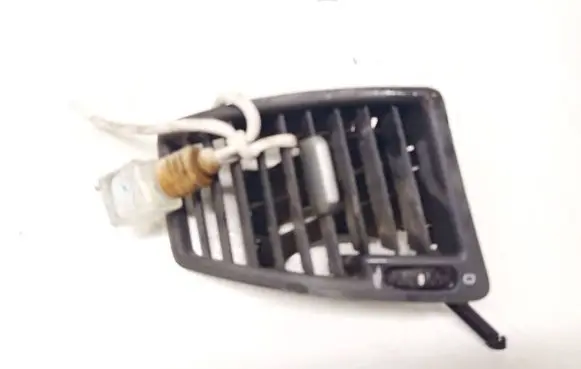 Volvo XC90 Dash center air vent grill 3409399