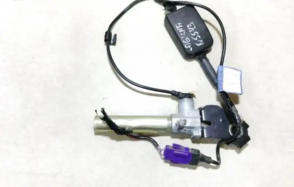 Renault Laguna I Front seatbelt buckle 550353600