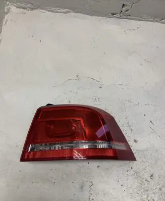 Volkswagen PASSAT B7 Rear/tail lights 3AE945096F