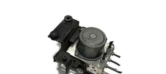 Nissan Leaf II (ZE1) ABS Pump 476605SH5B 43584 5SH5A18Y08