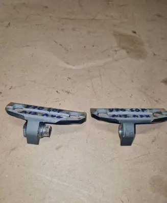 Volvo V70 Rear door lower hinge
