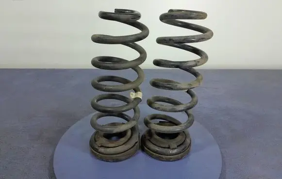 Hyundai Tucson TL Rear coil spring