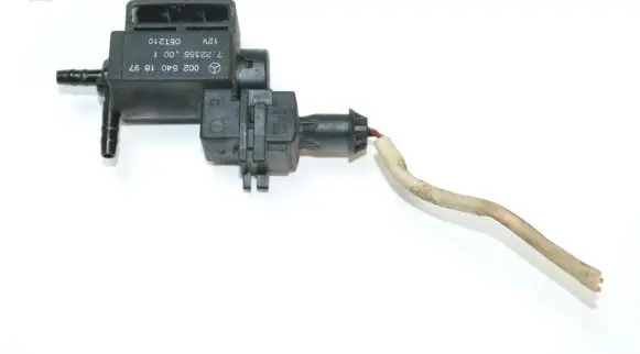 Mercedes-Benz ML W164 Turbo solenoid valve A0025401897