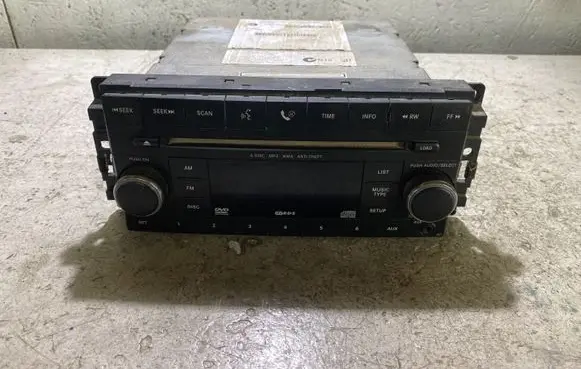 Dodge Journey Radio/CD/DVD/GPS head unit 05064924AG