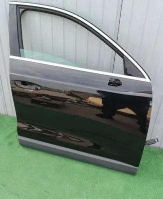 Audi Q3 F3 Front door 