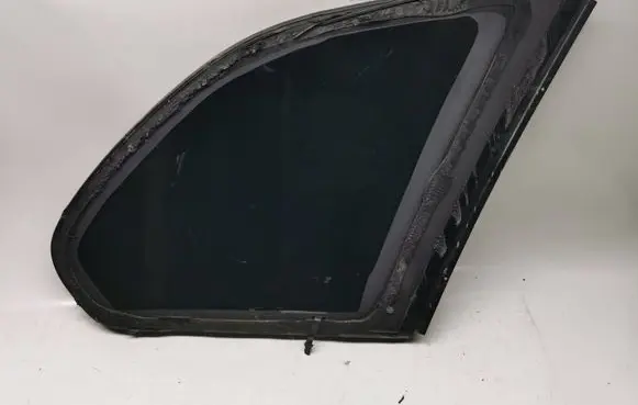 BMW X5 E53 Rear side window