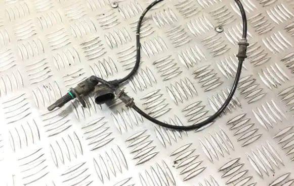 Mercedes-Benz E W238 ABS rear brake sensor A2135403905