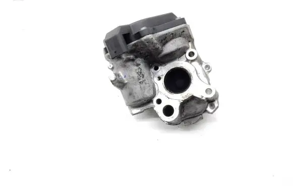 Mercedes-Benz E W212 EGR valve A6511400660 A2C83261000