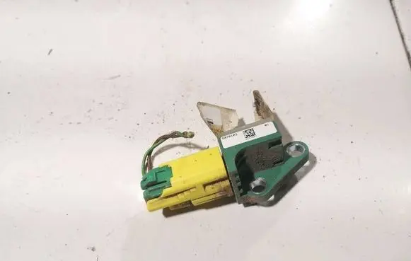 Volkswagen PASSAT B6 Airbag deployment crash/impact sensor 3C0909606