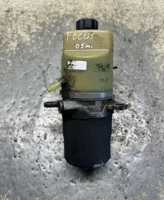Ford C-MAX I Power steering pump