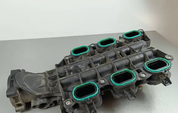 Ford F150 Intake manifold