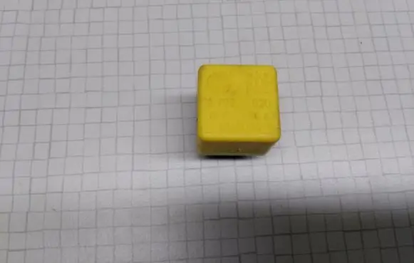 Alfa Romeo 156 Other relay A727520 82461739