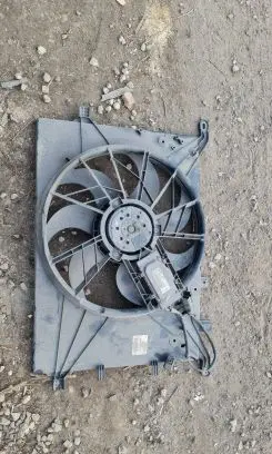 Volvo XC70 Electric radiator cooling fan 8649634
