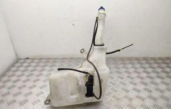 Iveco Daily 6th gen Windshield washer fluid reservoir/tank 5801565973 5801566048