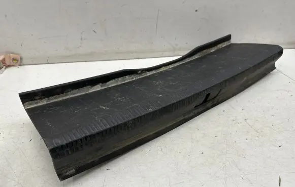 Volkswagen PASSAT CC Trunk/boot sill cover protection 3C8863485D