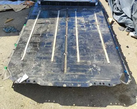Tesla Model 3 Hybrid / electric car battery 166696900C