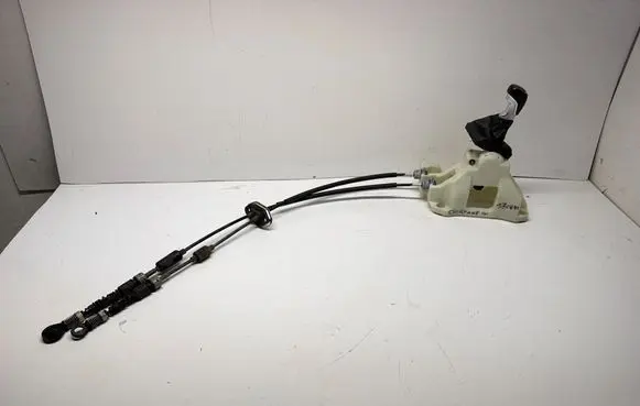 KIA Sportage Gear shift cable linkage