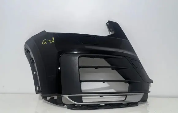 Audi Q2 - Front bumper corner part panel trim 81A807438A 81A807438C