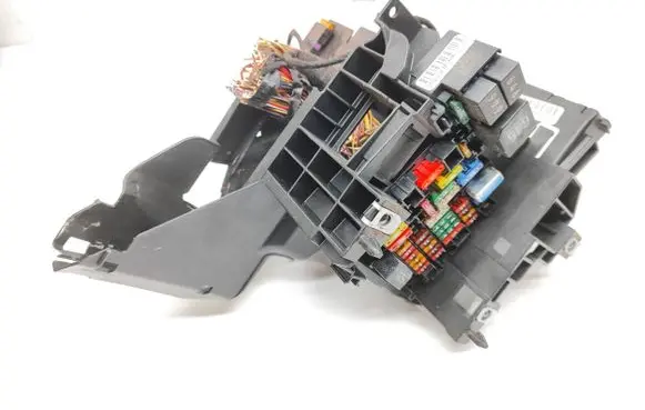 Volkswagen Tiguan Allspace Fuse box set 517941395B
