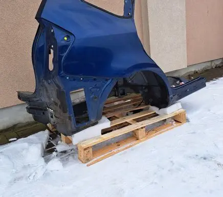Toyota Prius+ (ZVW40) Rear quarter panel 