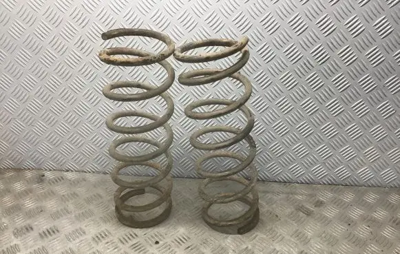Opel Frontera B Rear coil spring