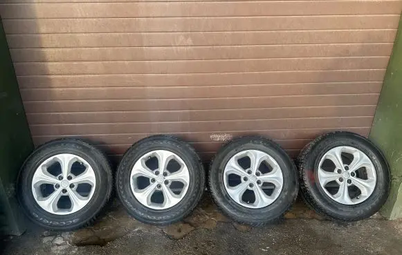 KIA Sorento R17 alloy rim 529102P270 70JX17