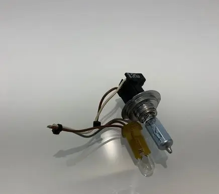 Mercedes-Benz C W203 Headlight/headlamp bulb 