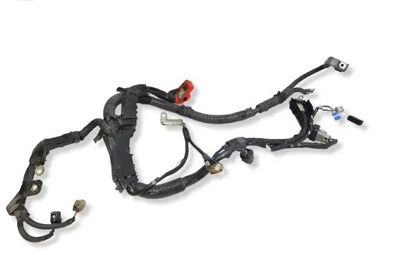Toyota RAV 4 (XA40) Positive wiring loom 8281542130