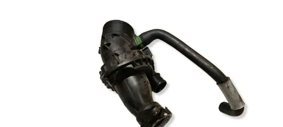 Nissan Qashqai Air intake duct part 165761844R 22274