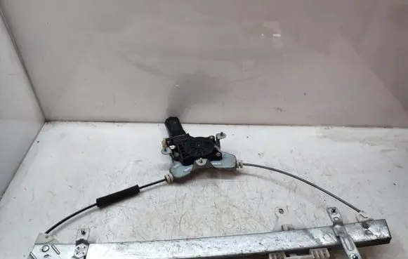 Hyundai Terracan Front door window regulator with motor