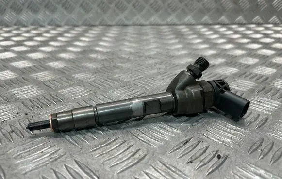 Fuel injector